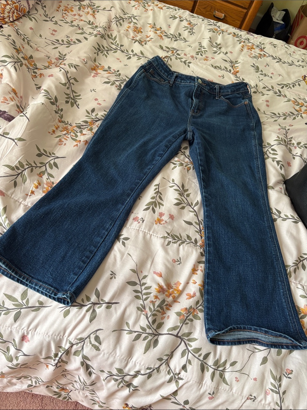 Old Navy High Rise Vintage Cropped Flare Jeans